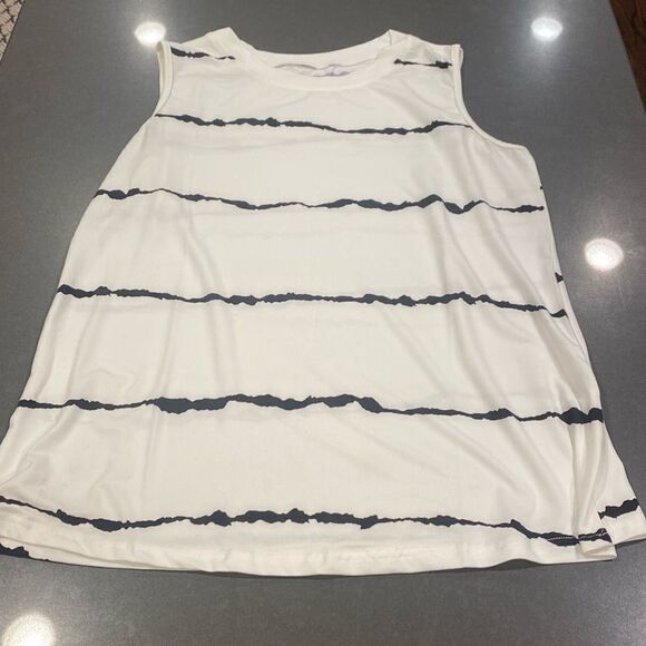 Tank top  - Picture 1 of 3